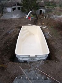 Mise en place de la piscine coque